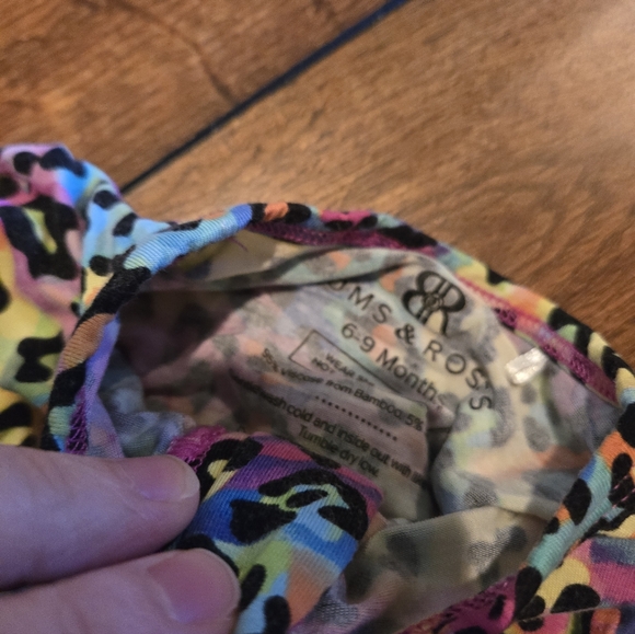 Bums & Roses Ruffle Butt Sleepers - Picture 6 of 8